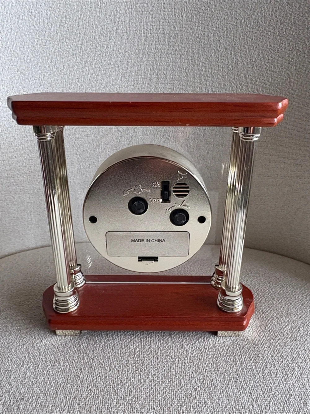 VTG desk clock